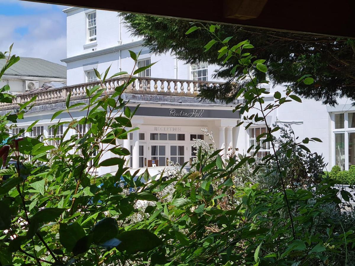 Rowton Hall Hotel And Spa Chester Eksteriør billede
