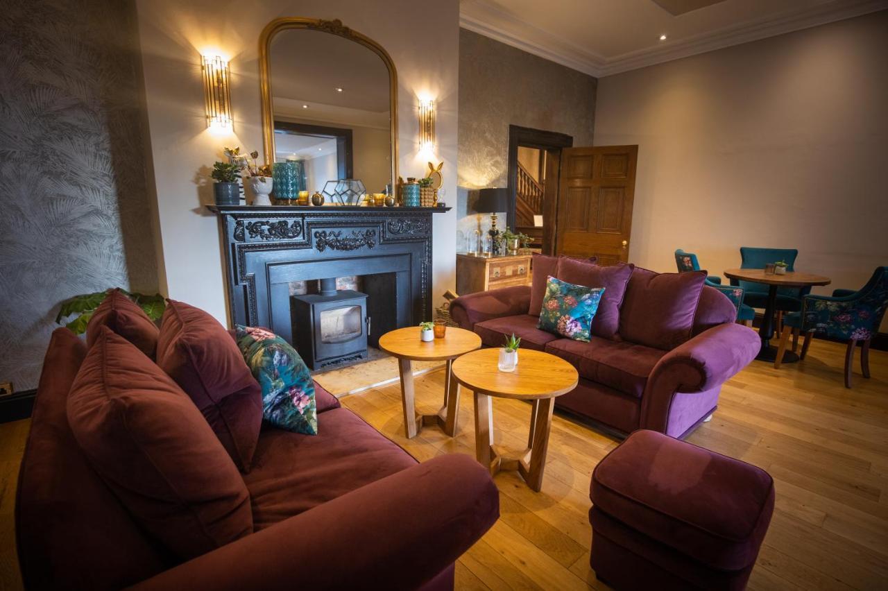 Rowton Hall Hotel And Spa Chester Eksteriør billede