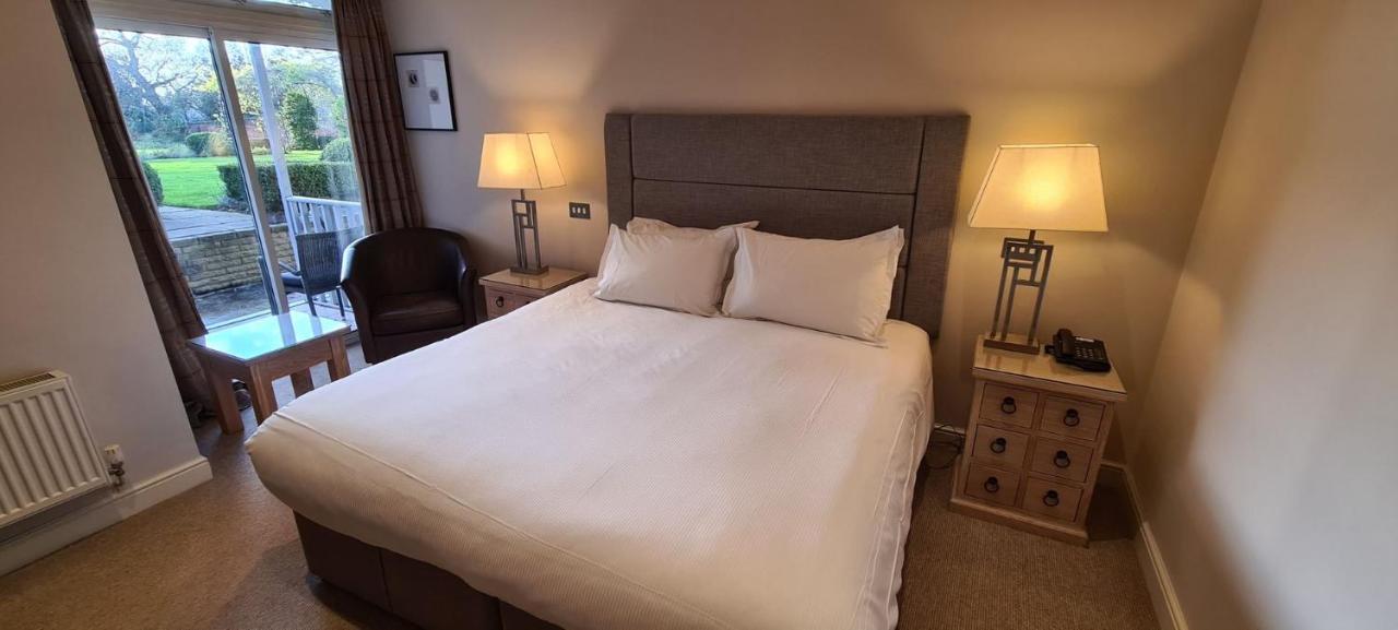Rowton Hall Hotel And Spa Chester Eksteriør billede