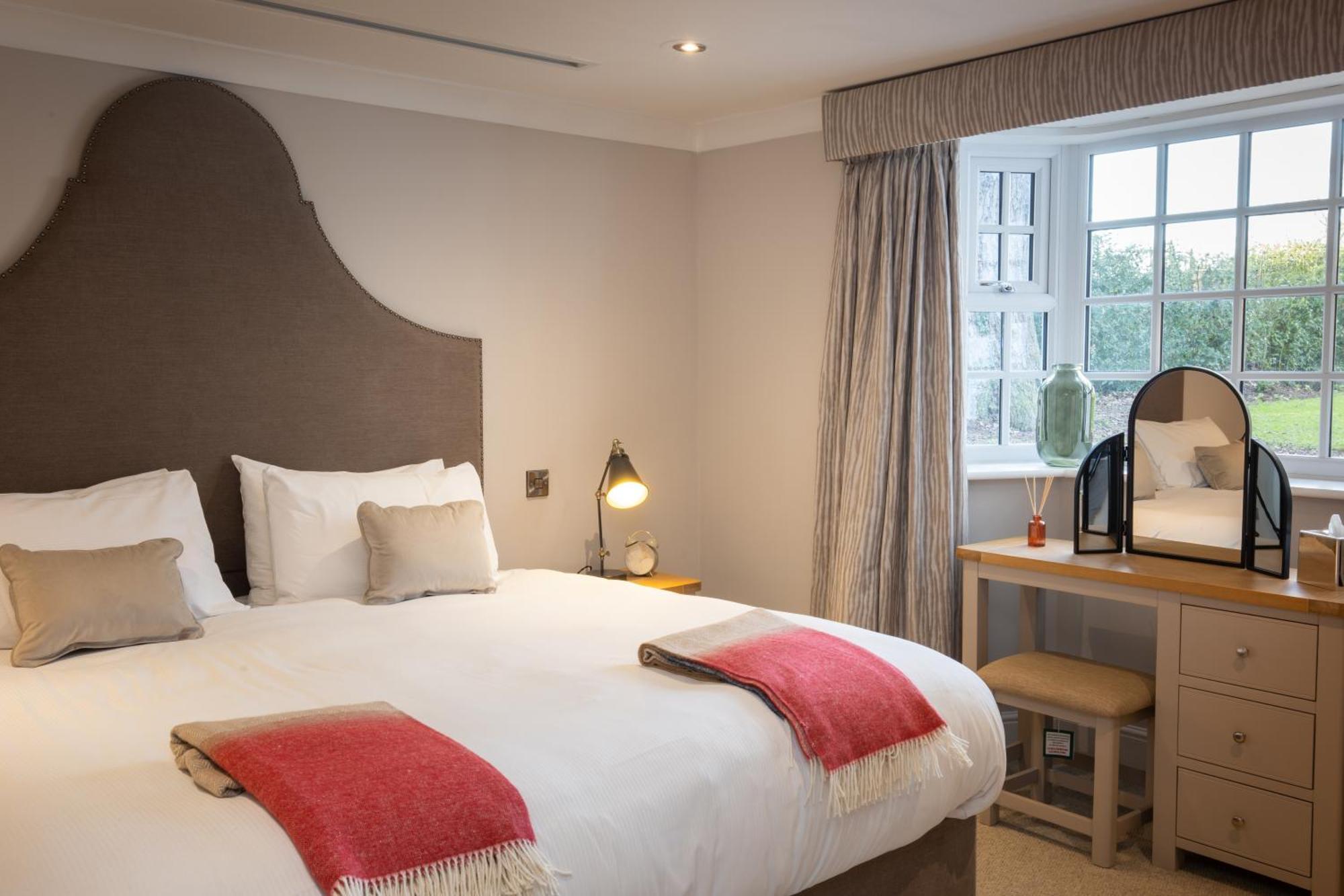 Rowton Hall Hotel And Spa Chester Eksteriør billede