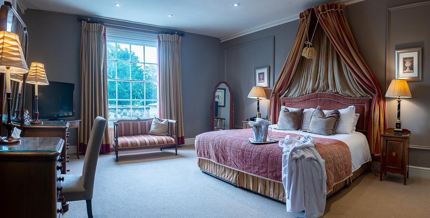 Rowton Hall Hotel And Spa Chester Eksteriør billede
