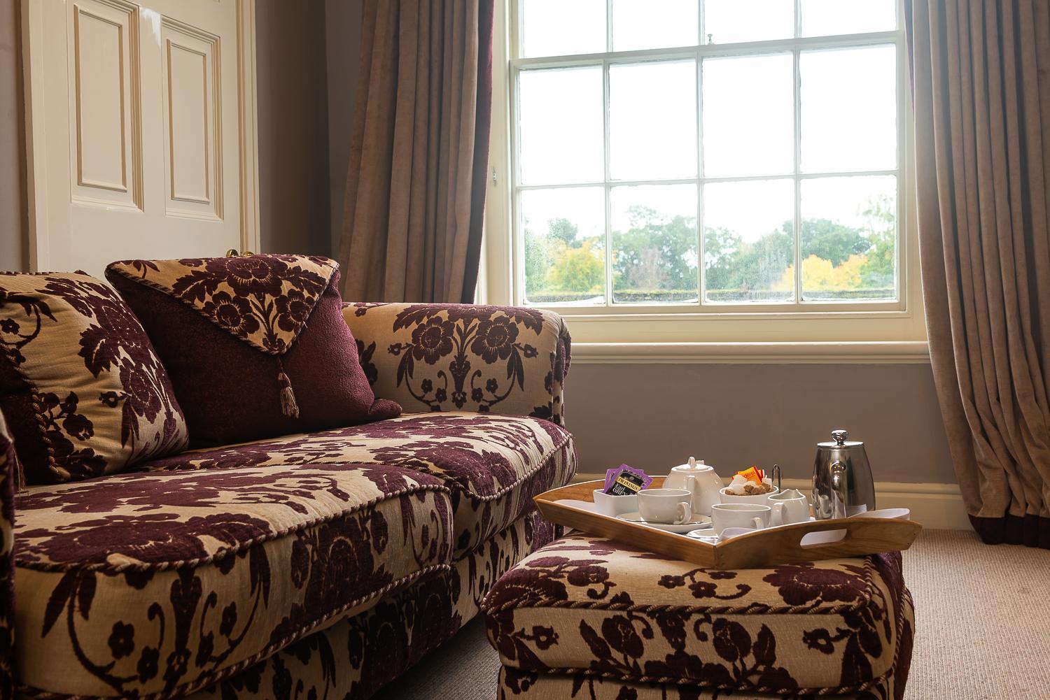 Rowton Hall Hotel And Spa Chester Eksteriør billede
