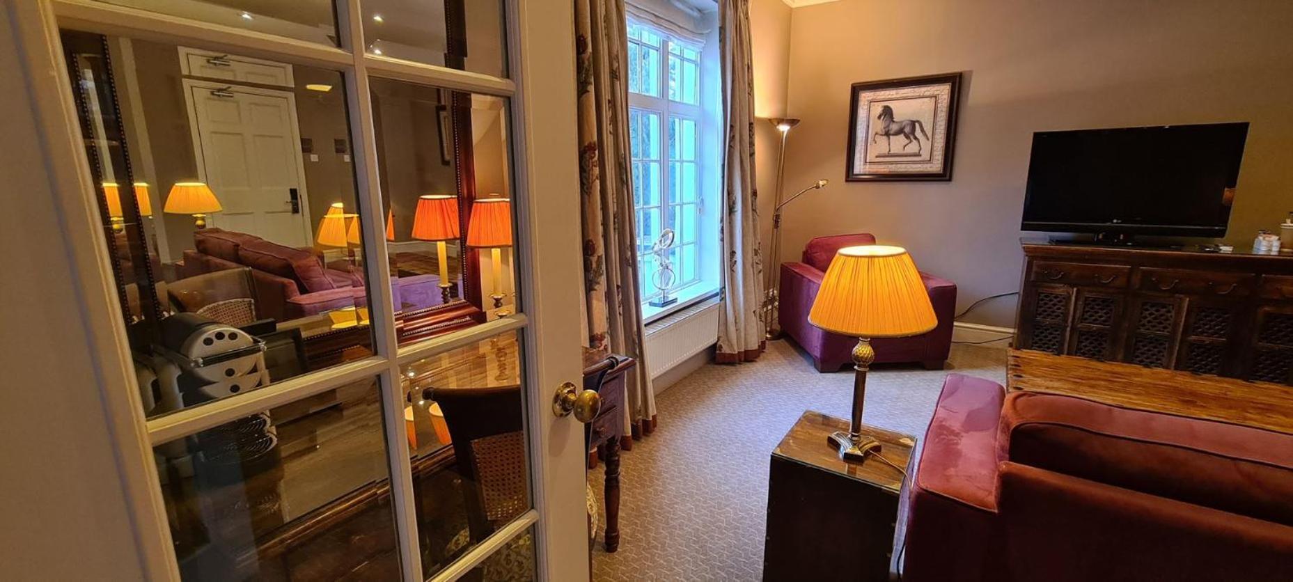 Rowton Hall Hotel And Spa Chester Eksteriør billede