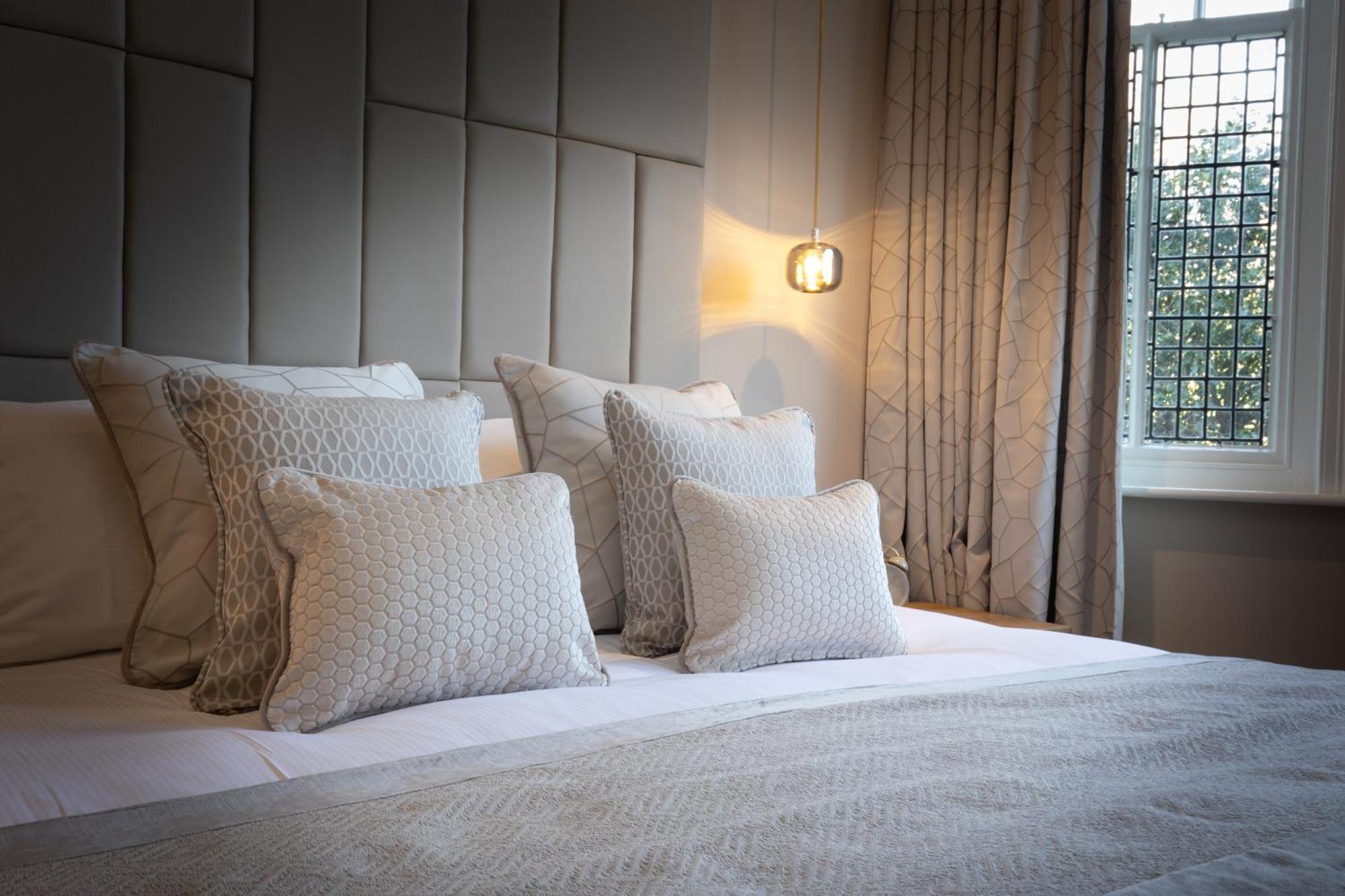 Rowton Hall Hotel And Spa Chester Eksteriør billede